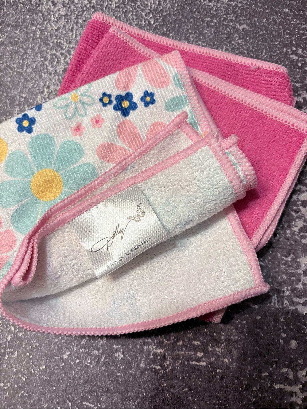 Dolly Parton Kitchen Hand Towels Set in pink and floral